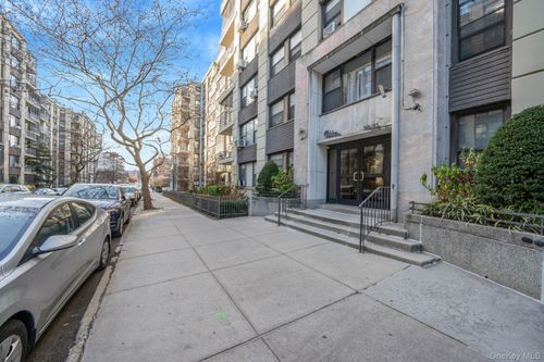 1d-98 64th Ave, Rego Park, NY, 11374 | Card Image