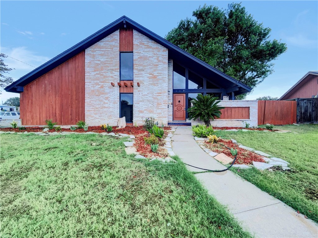 Sabine St, Portland, TX 78374