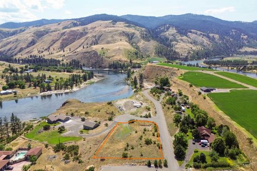 24 Mossy Point Cir, White Bird, ID, 83554 | Card Image