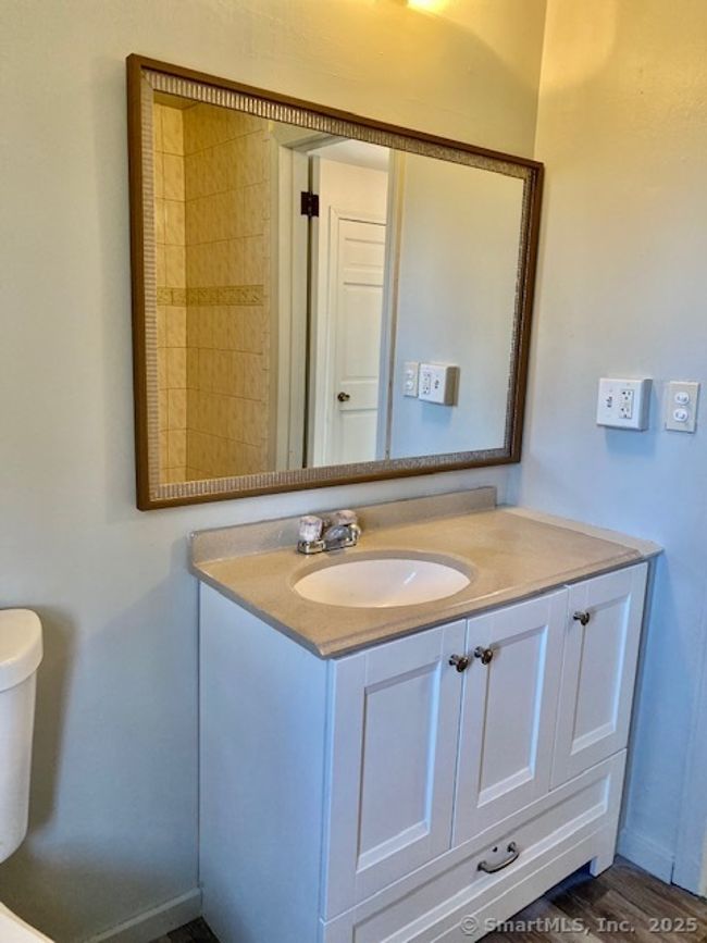 854 Burnside Ave, House other with 4 bedrooms, 2 bathrooms and 4 parking in East Hartford CT | Image 23