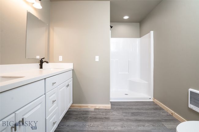 Master Bathroom | Image 13