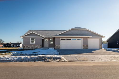 1918 Arches Dr, Holmen, WI, 54636-1109 | Card Image