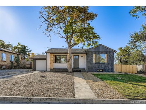 1435 Quebec St, Denver, CO, 80220-3038 | Card Image