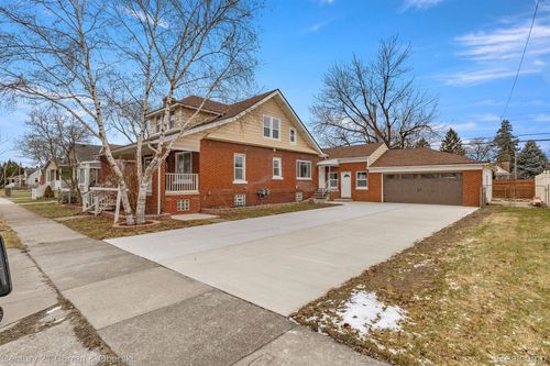 1076 Lindbergh St, Wyandotte, MI, 48192-2810 | Card Image