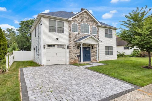 38 Sturgis Rd, Edison, NJ, 08817-4074 | Card Image