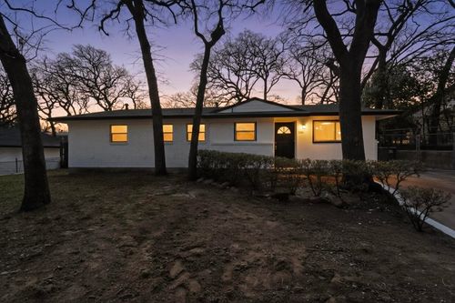 1900 Mimosa Dr, Arlington, TX, 76012-4519 | Card Image