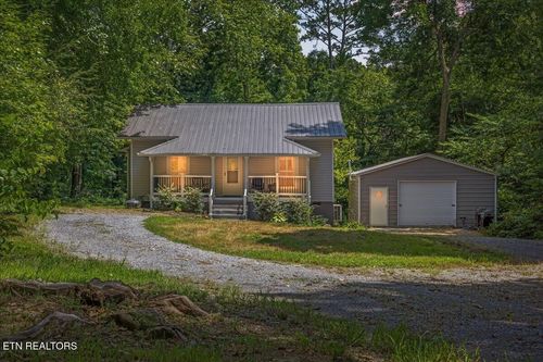 795 Athens Pike, Etowah, TN, 37331-1707 | Card Image