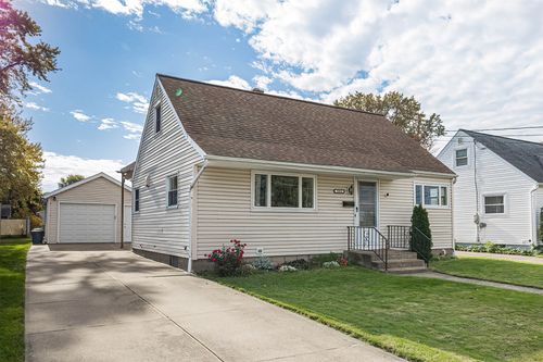 1915 34th St, Erie, PA, 16508-2007 | Card Image