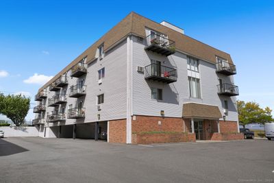 204 - 115 Short Beach Road, Condo with 1 bedrooms, 1 bathrooms and null parking in Stratford CT | Image 3