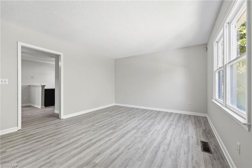 3319 Argyle Ln, Greensboro, NC, 27406-8209 | Card Image