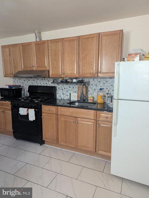 1173 S 10th St, Philadelphia, PA, 19147-4671 | Card Image