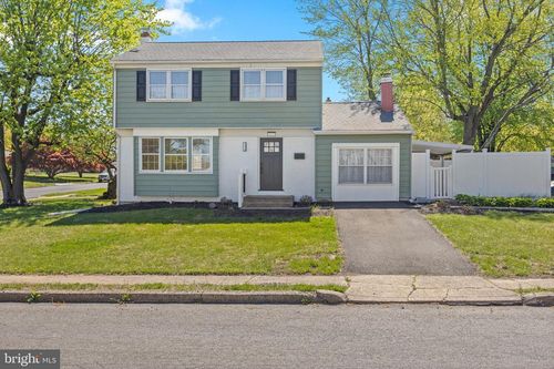 323 Edgewood Ave, LANSDALE, PA, 19446-2756 | Card Image