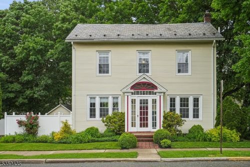 157 Liberty St, Hackettstown, NJ, 07840-1910 | Card Image