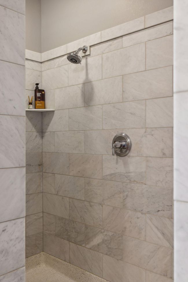 Walk-In Shower | Image 23
