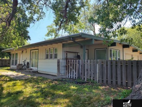840 Lyncrest Dr, Lincoln, NE, 68510-4022 | Card Image