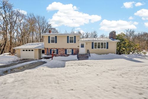 197 Chestnut St, Rehoboth, MA, 02769-2236 | Card Image