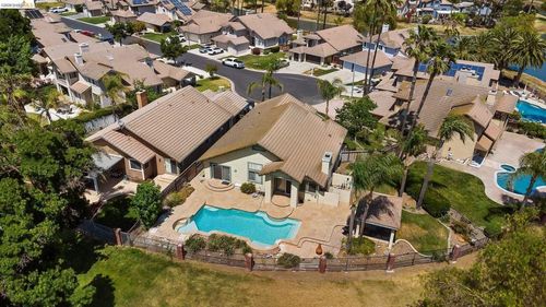 2244 Colonial Ct, Discovery Bay, CA, 94505-9217 | Card Image