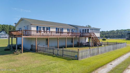 215 Landing Rd, Beaufort, NC, 28516-9797 | Card Image
