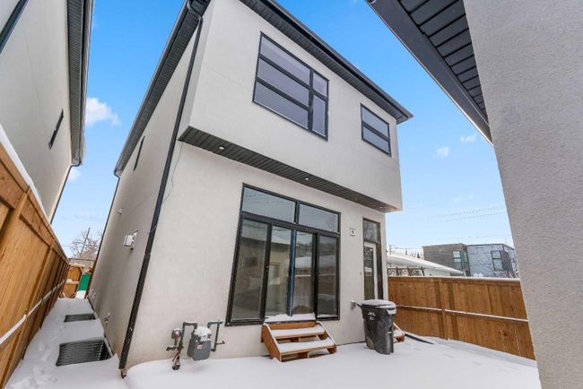25A Montrose Crescent Ne, Home with 5 bedrooms, 3 bathrooms and 2 parking in Calgary AB | Image 40