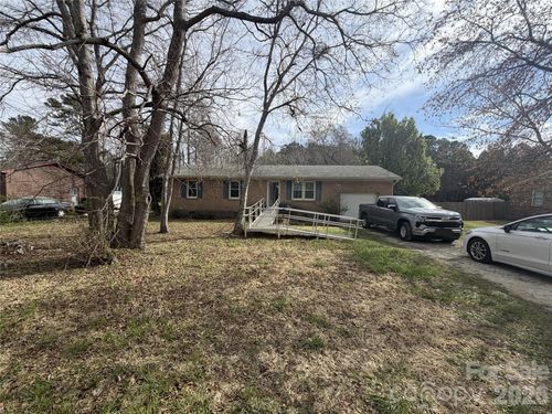 1414 Onslow Pines Road, Jacksonville, NC, 28540 | Card Image