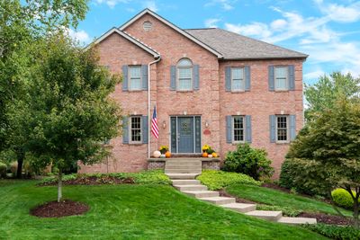 802 Dogwood Trail, House other with 4 bedrooms, 2 bathrooms and 3 parking in Cranberry Twp PA | Image 1