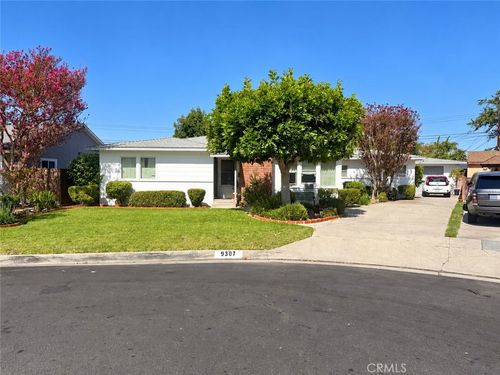 9307 Hasty Ave, Downey, CA, 90240-3042 | Card Image