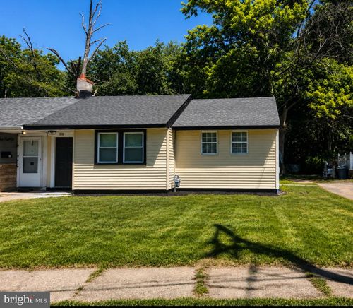 182 Norcross Ln, PEMBERTON, NJ, 08068-1512 | Card Image