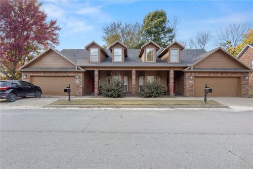 521-519-521 S Pierremont Dr, Fayetteville, AR, 72701-4535 | Card Image