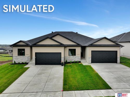10501 Majestic Ln, Lincoln, NE, 68527-2526 | Card Image