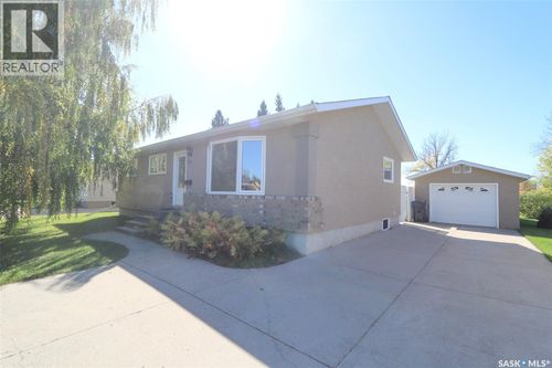 54 Mackenzie Dr, Yorkton, SK, S3N3H5 | Card Image
