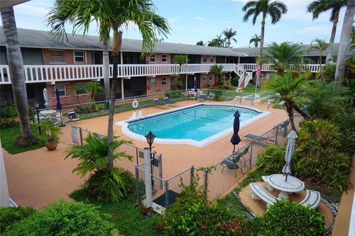 apt-25-160 Ne 8th Ave, Hallandale Beach, FL, 33009-4410 | Card Image