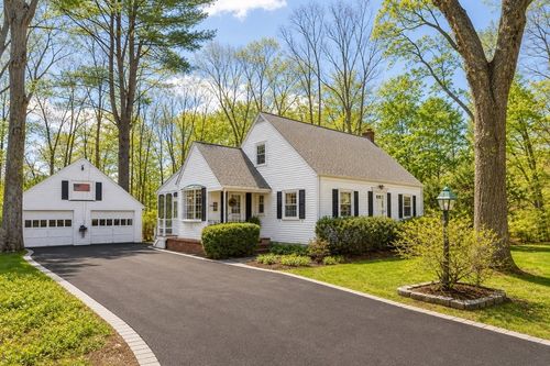 90 Walnut St, Walpole, MA, 02081-2023 | Card Image