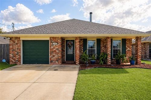 809 Waldo St, Metairie, LA, 70003-7061 | Card Image