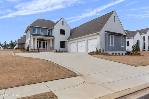 109 Eastwick Dr, Madison, MS, 39110-1203 | Card Image