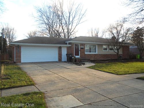 23654 Whitley Dr, Clinton Twp, MI, 48035-4637 | Card Image