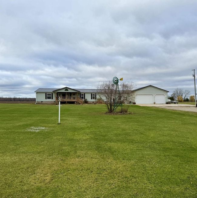 4852 Sampson Road, House other with 3 bedrooms, 2 bathrooms and null parking in Pensaukee WI | Image 4