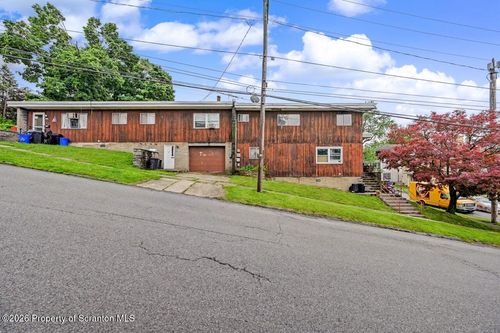946 Clay Ave, Scranton, PA, 18510-1132 | Card Image