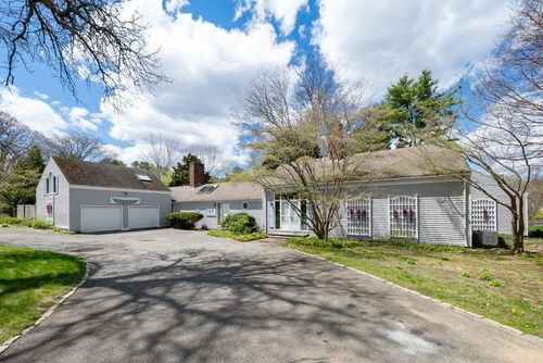 3 Proctor St, Manchester, MA, 01944-1447 | Card Image