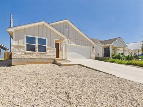124 Feather Way, Fredericksburg, TX, 78624 | Card Image