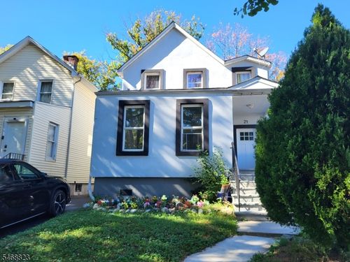 21 Oak St, East Orange, NJ, 07018-2823 | Card Image