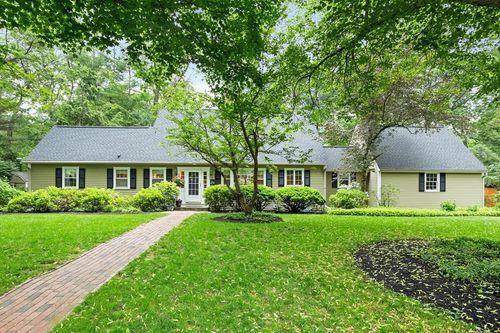 28 Lincoln Dr, Acton, MA, 01720-3118 | Card Image