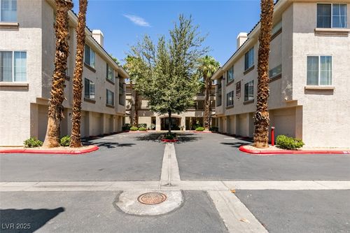 311-7127 S Durango Dr, Las Vegas, NV, 89113-2065 | Card Image