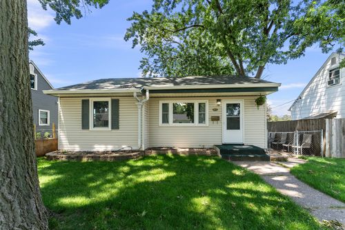 1614 W Hayes St, Davenport, IA, 52804-1641 | Card Image