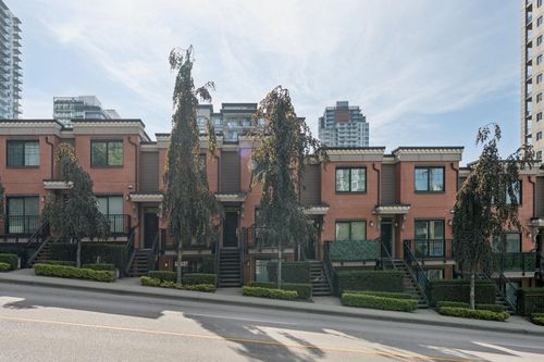 4-838 Royal Ave, New Westminster, BC, V3M1J9 | Card Image