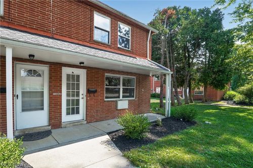 16-526 W College Street, Oberlin, OH, 44074 | Card Image