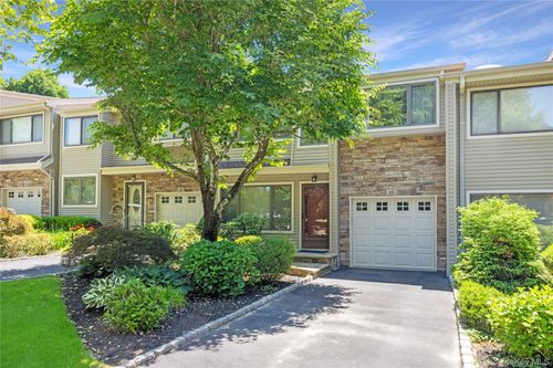 63 Lisa Dr, Northport, NY, 11768-2873 | Card Image