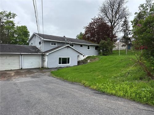 37 Hilltop Dr, Phoenix, NY, 13135-3325 | Card Image