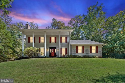 7255 Auburn Mill Rd, Warrenton, VA, 20187-9177 | Card Image