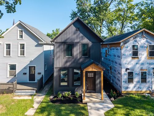 818 Lavina St, Fort Wayne, IN, 46802-4029 | Card Image