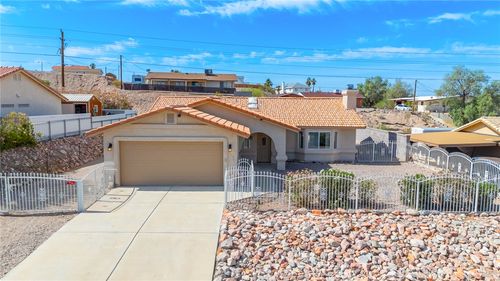 2524 S Ridge Ave, Bullhead City, AZ, 86429-7219 | Card Image